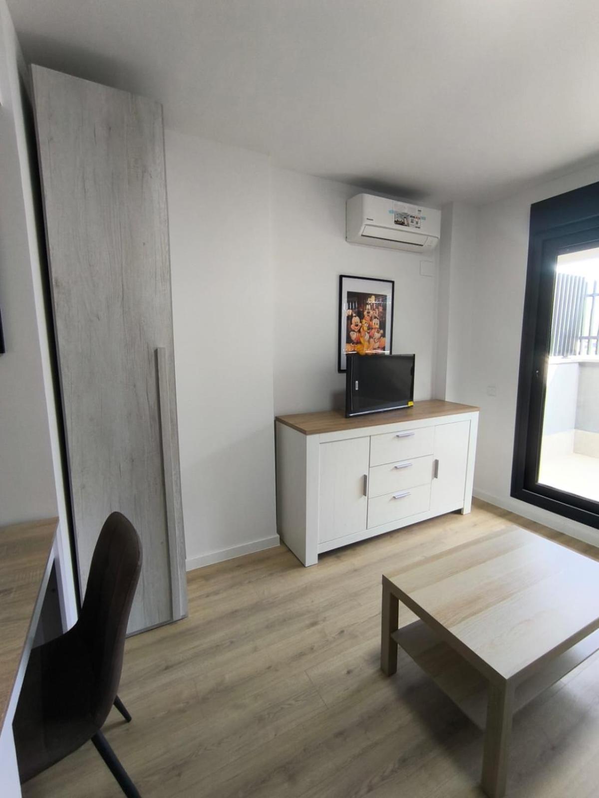 Estudios Homer Y Disney Con Piscina Olimpica Climatizada, Exterior,Gimnasio, Coworking, Netflix Y Wifi Gratis San Sebastián de los Reyes Extérieur photo